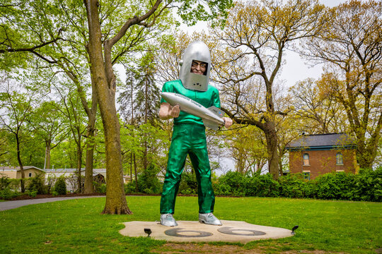 Gemini Giant Statue on Route 66 Wilmington Illinois