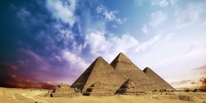 pyramid of the pyramids in cairo, egypt