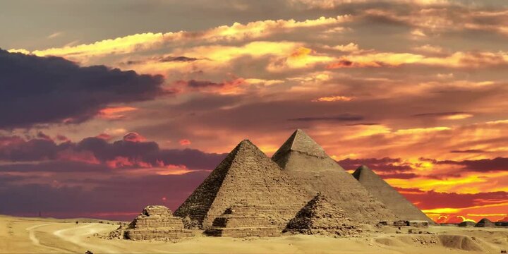 pyramid of the pyramids in cairo, egypt
