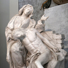Obraz premium Pietà di Antonio Montauti nella Cappella Corsini della Basilica di San Giovanni in Laterano a Roma, monumentale scultura barocca in marmo bianco raffigurante il corpo di Cristo tra le braccia di Maria
