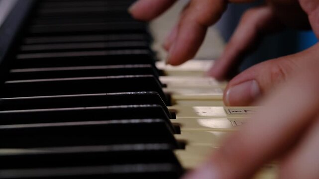 Beginner Practice Piano Keyboard, Learning to play basic Music Education