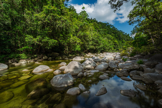 Mossman river flowing amongst the boulders at Mossman Gorge