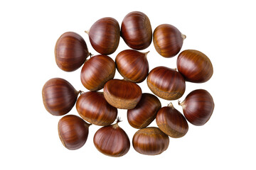 Obraz premium Isolated fresh autumn chestnuts, a delicious seasonal snack, healthy food for winter holidays