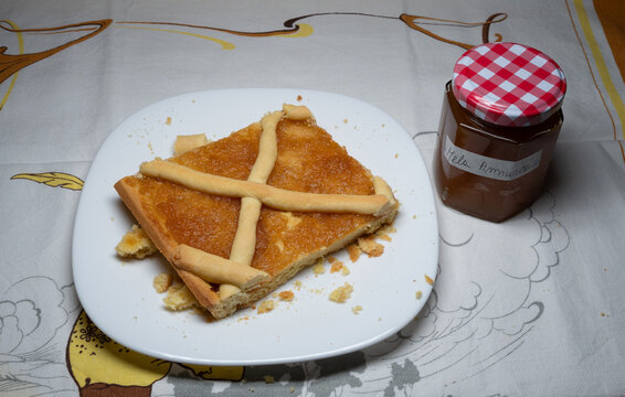 Tart with Annurca apple jam