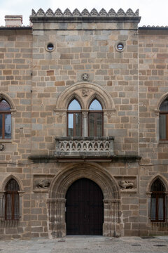 Title
Gothic Facade of the Palace of Monroy with Medieval Stone Arch and Balcony in Plasencia, Spain