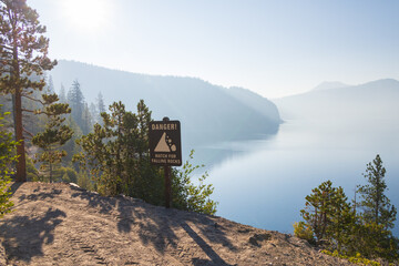 Danger sign on the Cleetwood Cove Trail at Crater Lake National Park, Oregon © Martina