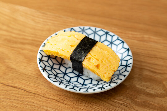 握り寿司　たまご