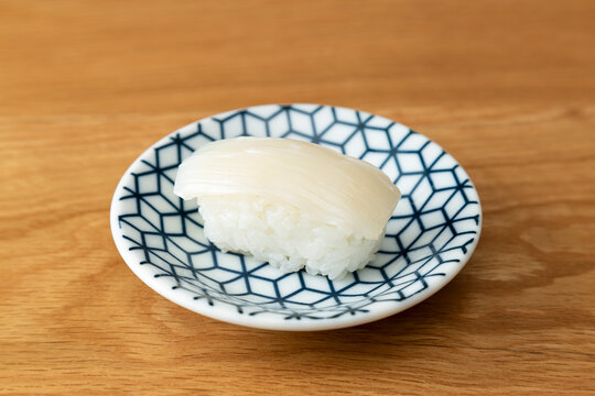 握り寿司　たまご