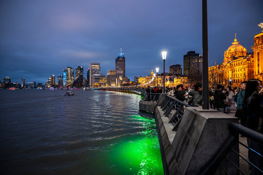 the promenade on the Bund in Shanghai