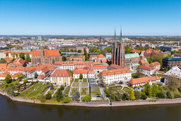 Panorama of the city of Wroclaw, Poland © Tomasz Warszewski