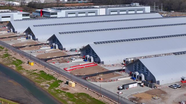 Meta Prometheus data center expansion with rapid deployment structures in New Albany, Ohio, USA