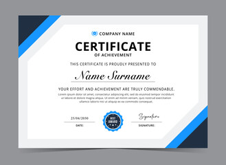 Obraz premium Blue certificate of achievement template with professional clean layout. Diploma award certificate