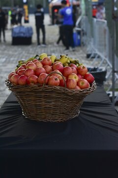 A ma&ccedil;&atilde; &eacute; uma fruta muito nutritiva e cheia de benef&iacute;cios para a sa&uacute;de. Seu uso &eacute; comum em sucos, sidra, vinagre e alimentos infantis.