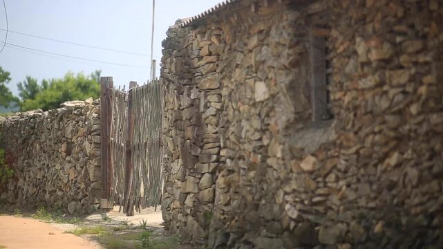 Village Scenery and Stone Wall Path - 청산도 마을 풍경과 돌담길