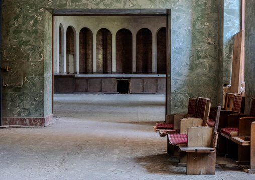 Abandoned rotunda of the Metallurg Sanatorium in Tskaltubo, Georgia