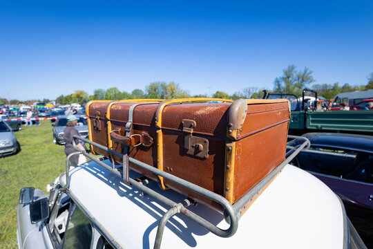 Dachgep&auml;cktr&auml;ger an einem Oldtimer