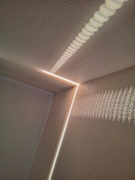 Licht und Schatten in einem Zimmer
