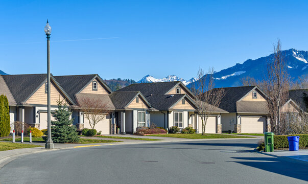 Street of residential houses on winter time in Fraser Valley