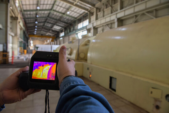 Predictive maintenance of an electric power generator in a geothermal power plant in Mexico, procedure to perform THERMOGRAPHY with infrared camera.