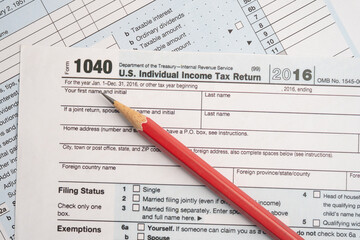 Obraz premium Form 1040, U.S. Individual Income Tax Return, tax forms in the U.S. tax system.