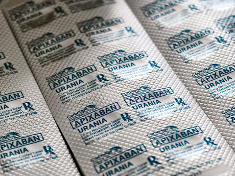 Apixaban Urania 2.5 mg anticoagulant used to prevent blood clots, stroke, and thromboembolic disorders