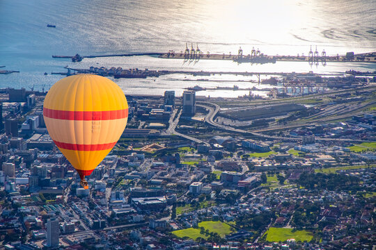 Hot air balloon flying over  Cape town city - Cape town, South Africa