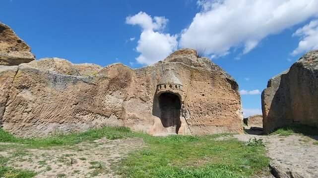 Yarim Aga Konagi, a historic hilltop mansion near Solon&rsquo;s Tomb, built over Byzantine and earlier fortress remains, reflecting Ottoman-era rural settlement patterns and local heritage traditions in K&uuml;m