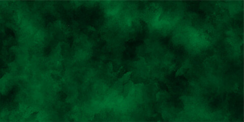 Naklejka premium Moody green grunge background with a wispy cloud effect. Freezing dry fog bombs texture overlays. Abstract green grunge background. splashes and stains for presentation and cover