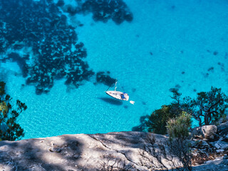 Le famose e belle Piscine di Venere nel golfo di Orosei © Alien