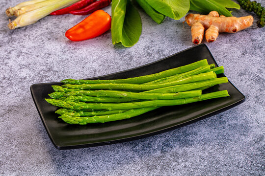 Gourmet steamed green asparagus stems