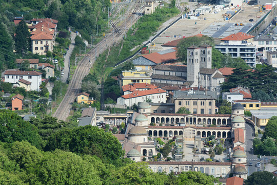 Il Cimitero Monumentale a Como, Lombardia, Italia.