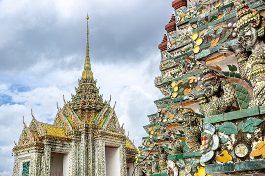 Wat Arun Ratchaararam Ratchawaramahawihan (Temple of Dawn)
