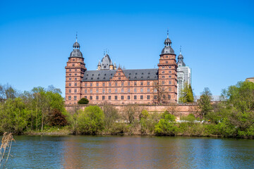 Obraz premium Blick auf Schloss Johannisburg, Aschaffenburg, Bayern, Deutschland 