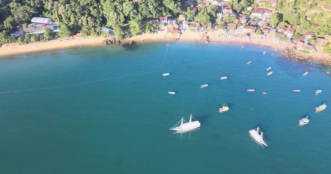 Aerial landscape of Picinguaba bay surrounded by tropical rainforest, Ubatuba coast. Paisagem a&eacute;rea da ba&iacute;a de Picinguaba cercada por floresta tropical, costa de Ubatuba
