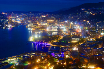 Fototapeta premium 長崎の夜景・鍋冠山からの眺望（長崎県・長崎市）