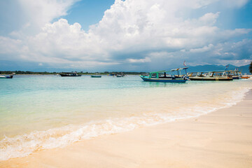 Fototapeta premium Sandy beach on a sunny day
