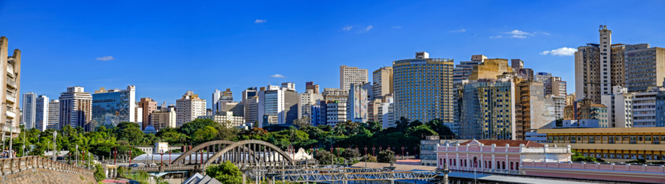 Panoramic view of the city of Belo Horizonte and its skyscrapers.