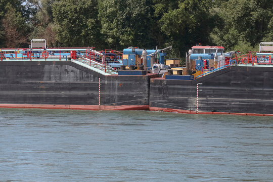 Schubboot, Koppelverband auf dem Rhein