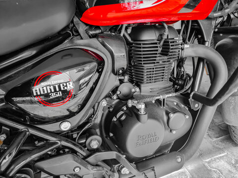 Royal Enfield Hunter 350, Royal Enfield Meteor 350, Royal Enfield Interceptor 650, Royal Enfield Classic 350, retro bike, vintage motorcycle, Royal Enfield Continental GT, bullet bike, RE Himalayan.