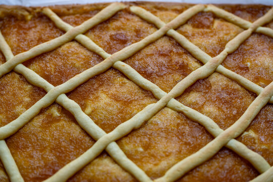 Tart with Annurca apple jam