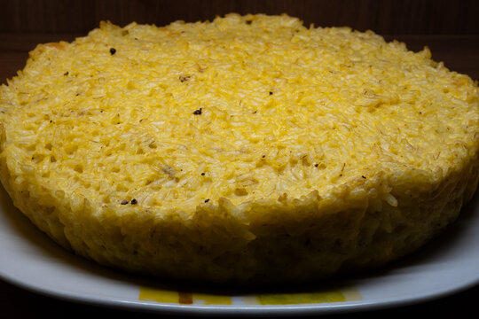 Typical Easter sweets in Campania: rustic rice pastiera without shortcrust pastry