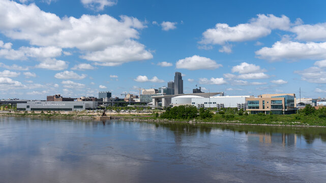 Omaha, Nebraska: Downtown Omaha skyline. CHI Health Center area and convention center, Missouri River Front, Kiewit Luminarium, Labor monument, National Park Service regional headquarters