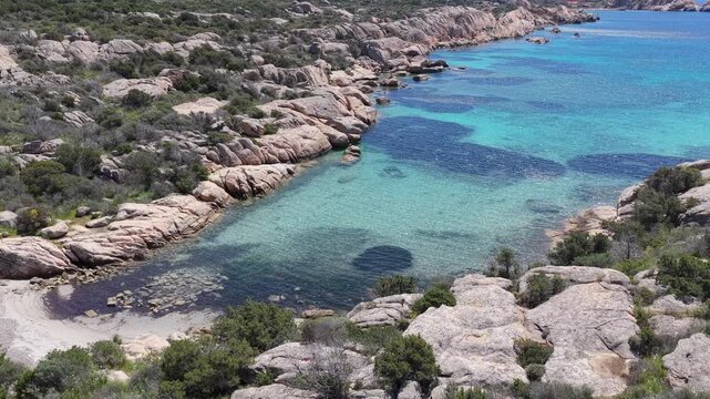Cala Francese, il suo Mare Cristallino e le sua piscine naturali, La Maddalena, Sardegna.