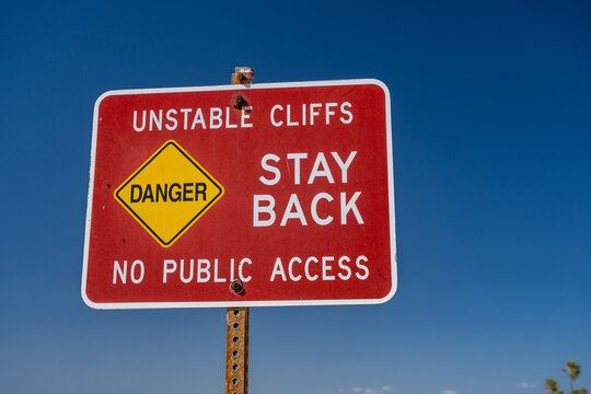 cliffs danger sign