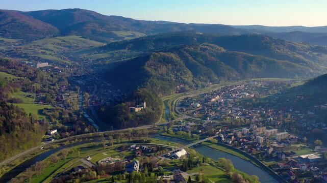 Wiosna w g&oacute;rach, Małopolska, widok z powietrza
