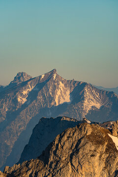Sonnenaufgang Hochturm - Erzberg Leoben - Steiermark - &Ouml;sterreich - Gipfelkreuz