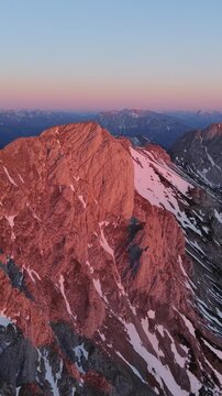 Sonnenaufgang Hochturm - Erzberg Leoben - Steiermark - &Ouml;sterreich - Gipfelkreuz