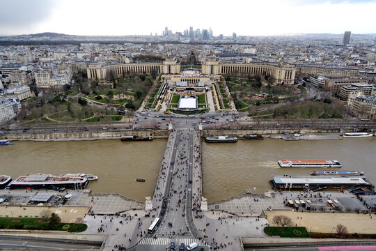 Le Trocad&eacute;ro vu de la Tour Eiffel.