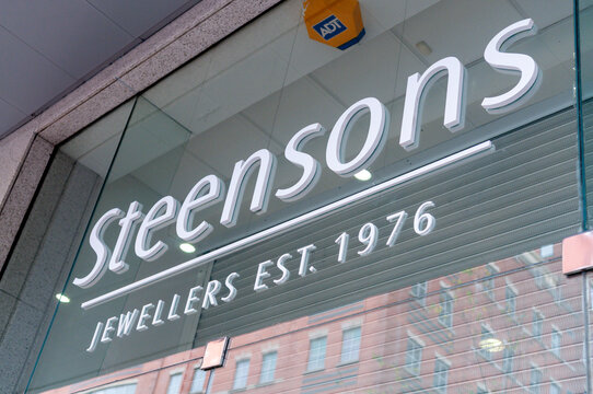 A street view of Steensons Jewellers on Bedford Street, Belfast, a family-run boutique known for its high-quality, contemporary gold and silver jewellery as used in Game of Thrones