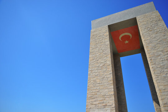 March 18th &Ccedil;anakkale Victory, &Ccedil;anakkale Martyrs' Monument